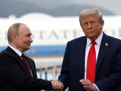Tổng thống Mỹ Donald Trump công bố kế hoạch gặp Tổng thống Nga Vladimir Putin tại Hungary