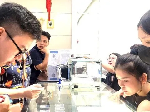 Giá bạc tăng lên mức cao nhất trong lịch sử, tín hiệu nào dự báo nhịp điều chỉnh sẽ xảy ra?