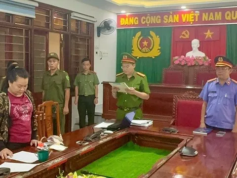 Khám xét nơi ở, bắt giam Hồ Thị Mỹ Hạnh