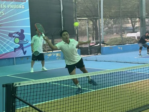 Pickleball mở màn nóng bỏng Đại hội Thể dục thể thao liên phường lần I-2025