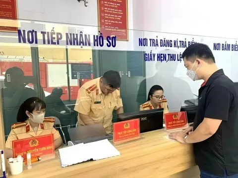 Bộ Công an vừa có đề xuất quan trọng liên quan đến việc mua bán ô tô, bất động sản