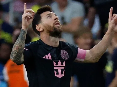 Messi lập hat-trick, tạo nhiều cột mốc để hạ màn MLS 2025 tưng bừng