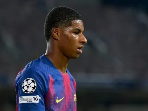 Barcelona hài lòng với Rashford giữa tranh cãi kỷ luật