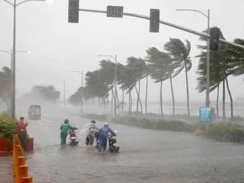 Bão Fengshen vào Biển Đông, chính thức thành cơn bão số 12, có 3 địa phương ảnh hưởng trực tiếp
