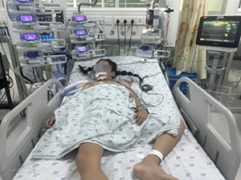 Bé gái đột ngột nguy kịch khi đang chạy thể dục buổi sáng