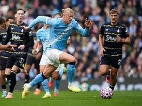 Đó là 'Siêu nhân' - Nhưng Man City không thể chỉ dựa vào Haaland