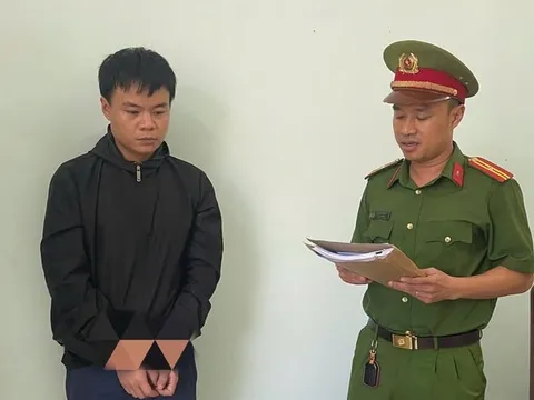 Bắt tạm giam nhân viên chăm sóc khách hàng Nguyễn Trung Hải