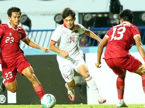Mài giũa hàng công U22 Việt Nam