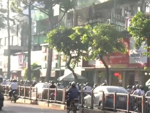 150 chủ phương tiện chạy xe ngược chiều ở TP HCM được gửi thông báo