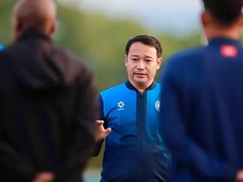 CLB Nam Định chia tay HLV Vũ Hồng Việt