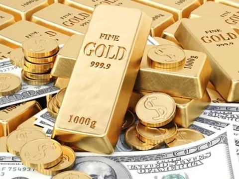 Giá vàng giảm, USD 'chợ đen' lập kỷ lục