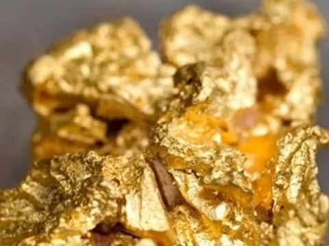 Dùng đèn khò xoá dấu vết vàng nhập lậu, 'hô biến' thành vàng trang sức