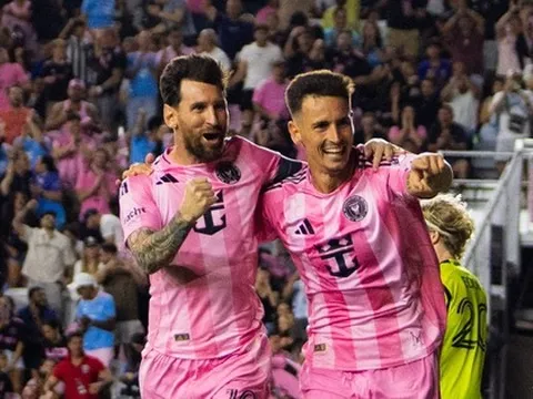 Messi lập cú đúp, với 1 bàn dễ nhất sự nghiệp