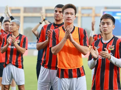 Cựu sao Hoàng Anh Gia Lai tạo "siêu phẩm" trong ngày Ninh Bình FC thắng đẹp PVF-CAND