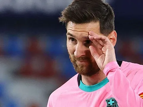 Messi bị tố lừa đảo từ thiện