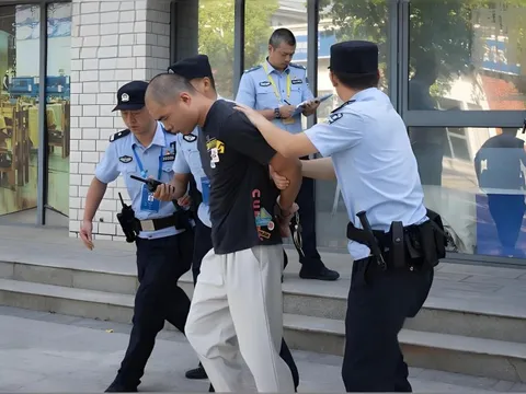 Chủ quán lẩu kinh doanh “không lấy tiền khách” nhưng vẫn lãi hơn 129 tỷ đồng: Cảnh sát vào cuộc điều tra phát hiện hơn 600 người “tự nguyện” chuyển 115 tỷ đồng