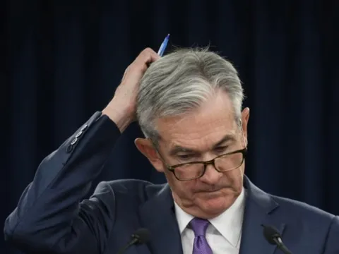 Cuộc họp chính sách cận kề, Fed đối mặt với bài toán 6,6 nghìn tỷ USD khó giải hơn cả hạ lãi suất: Cả thị trường nôn nóng chờ đợi quyết định mới