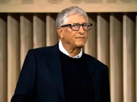 Bill Gates tuyên bố gây sốc
