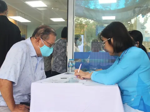 Đã ngưng khám BHYT nhưng bệnh nhân vẫn đăng ký, bệnh viện nói gì?