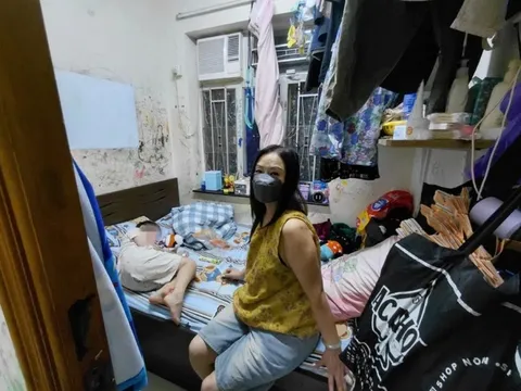 Phía sau ánh đèn đô thị: Thất nghiệp, 4 người chen chúc trong căn nhà 7m2 và nỗi tự ti trong mắt con trẻ