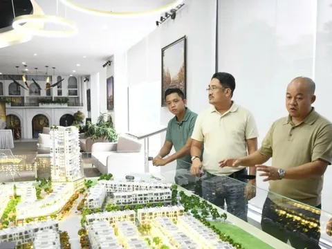 Giao dịch chung cư, nhà riêng lẻ giảm mạnh nhưng giá vẫn tăng cao