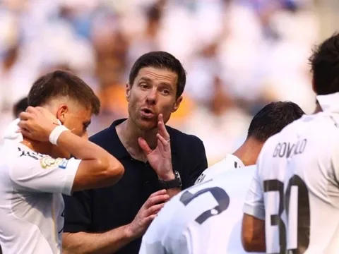 Phòng thay đồ Real bất ổn (và bất mãn), Xabi Alonso có nên lo lắng?