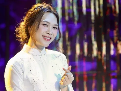 Mỹ Tâm gửi tiền ủng hộ đồng bào chịu lũ: Quảng Nam, Đà Nẵng mình ơi, cố lên nhé!