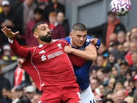 Áp lực trên vai Salah