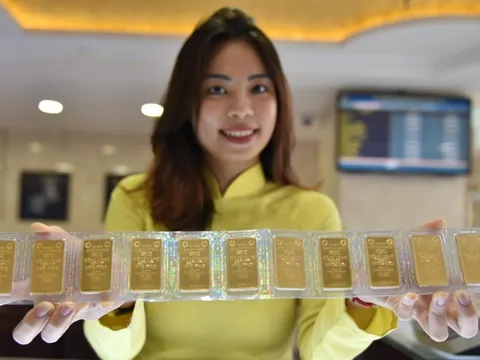 Giá vàng tạo đỉnh rồi điều chỉnh, chuyên gia đưa ra dự báo thời gian tới