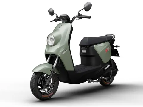 VinFast ra mắt xe máy điện giá 15 triệu, không cần bằng lái