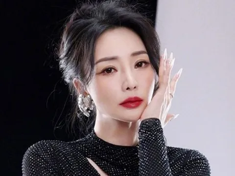 Mỹ nhân "siêu vòng một" của showbiz: Xinh đẹp, tài năng nhưng không ai muốn cưới