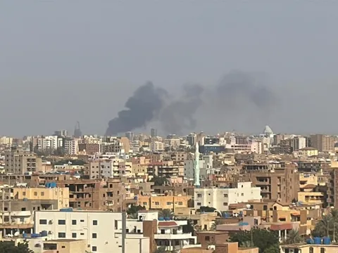 Quốc gia thu nhập thấp đang bị xếp nhóm "khủng hoảng nợ", nợ vượt 270% GDP