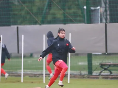 HLV Mai Đức Chung chưa hài lòng dù đội tuyển nữ Việt Nam thắng CLB nữ TPHCM