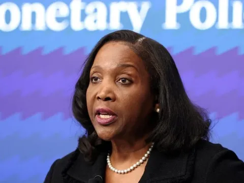 Thống đốc Fed lên tiếng sau 3 tháng im ắng, tiết lộ về khả năng cắt giảm lãi suất lần cuối trong năm