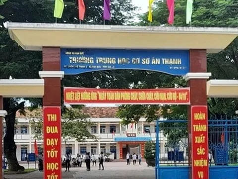 Tình tiết mới vụ học sinh đang học bị phó hiệu trưởng gọi ra quét rác giữa trời nắng