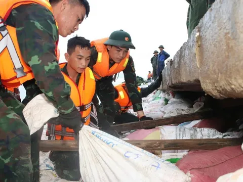 Đà Nẵng: Gần 10.000 cán bộ, chiến sĩ “căng mình” chuẩn bị đón siêu bão số 13