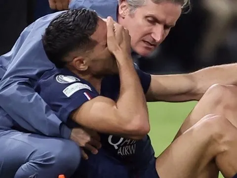 Tin sốc hậu trường trận PSG đấu với Bayern đêm qua, một cầu thủ phải bật khóc nức nở
