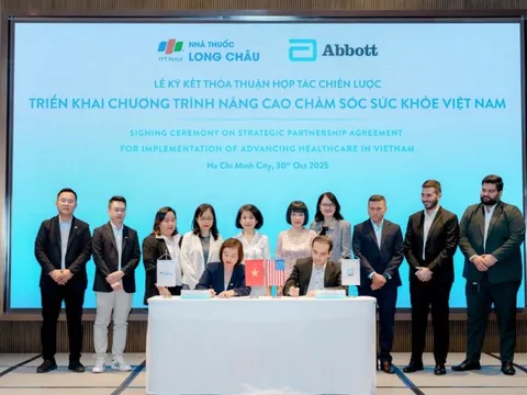 Abbott cùng FPT Long Châu hợp tác chiến lược toàn diện nâng cao chăm sóc sức khỏe Việt Nam