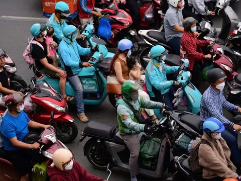 Thêm doanh nghiệp hiến kế chuyển đổi xanh, cải tạo xe xăng sang chạy gas