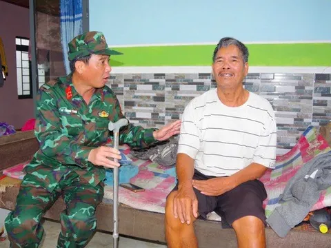 Quảng Ngãi gấp rút sơ tán dân trước giờ bão số 13 áp sát đất liền