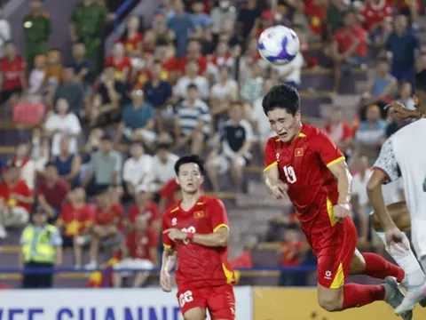 Thấy gì từ danh sách U22 Việt Nam chuẩn bị SEA Games 33 của ông Kim Sang-sik?