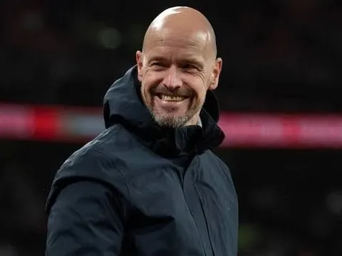 Ajax sa thải người cũ của Liverpool, chuẩn bị bổ nhiệm người cũ của MU