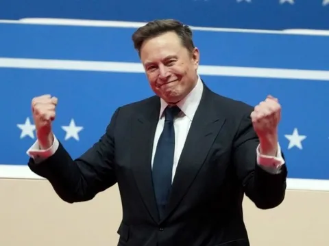 Phát 3.000 USD cho mỗi người dân Mỹ, mua toàn bộ xe hơi cả nước, tặng cả thế giới mỗi người 12 lon Coca: Elon Musk có thể làm gì với 1.000 tỷ USD tiền thưởng?