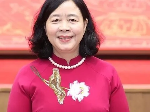 Bà Bùi Thị Minh Hoài giữ chức Chủ tịch Ủy ban Trung ương MTTQ Việt Nam