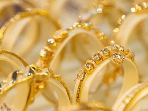 Giá vàng hôm nay 8/11: Lấy lại ngưỡng 4.000 USD/ounce