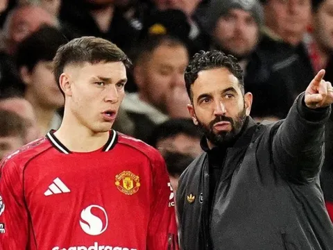 Hai lần Man Utd chết hụt và bài toán khiến HLV Amorim bất lực