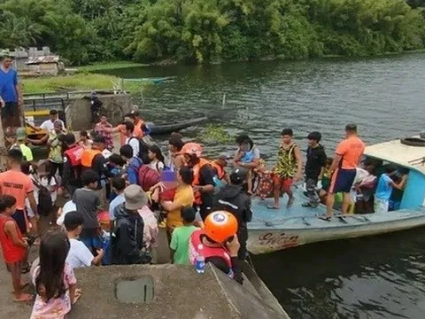 Bão Fung Wong tăng cấp thần tốc thành siêu bão, Philippines xả nước hàng loạt đập quan trọng