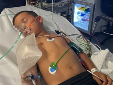 Chỉ riêng 1 bệnh viện ở Hà Nội đã tiếp nhận hơn 2.000 trẻ mắc cúm A trong tháng 10