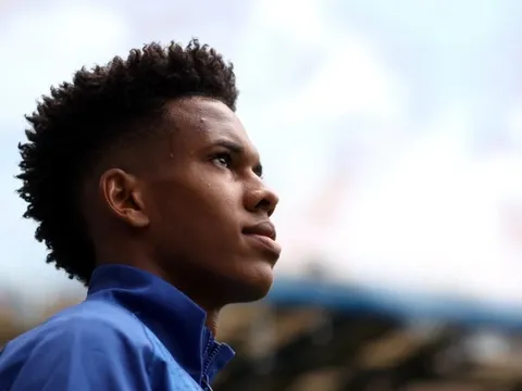 Vì sao mức định giá 100 triệu bảng có thể vẫn chưa đúng với Estevao?