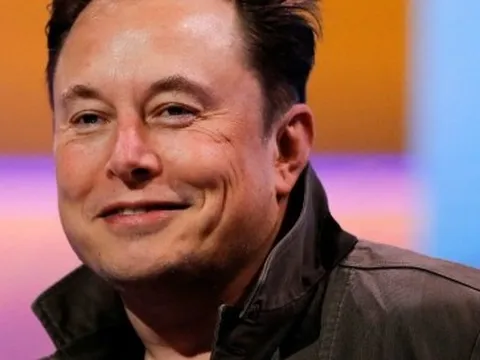 Elon Musk có thể mua gì với khối tài sản khổng lồ?